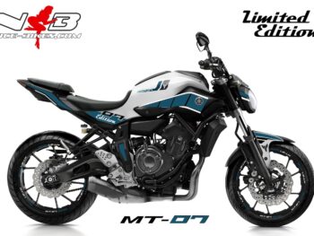 MT07 / 2017 petrol auf weißer Maschine