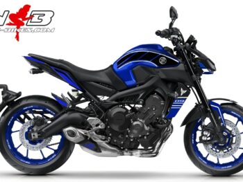 MT09 /  schwarz auf blauer Maschine