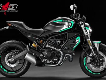 Monster 797 mint auf schwarzer Maschine