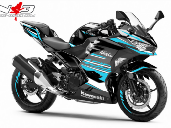 Ninja 400 Dekor hellblau auf scwarzer Maschine